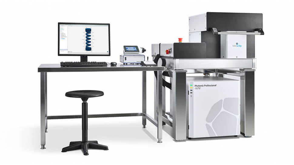 Der 3D-Drucker Photonic Professional GT2 dient zur Herstellung hochpräziser Mikrostrukturen. Als Polymer-Master werden diese zum Ausgangspunkt für die Serienfertigung. 
