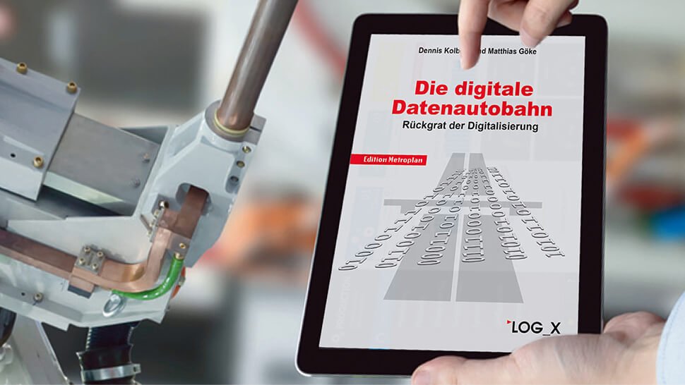 Das elektronische Buch „Die digitale Datenautobahn“ hilft Unternehmen beim Einstieg und Umgang mit der Digitalisierung. Fotos: LOG_X Verlag