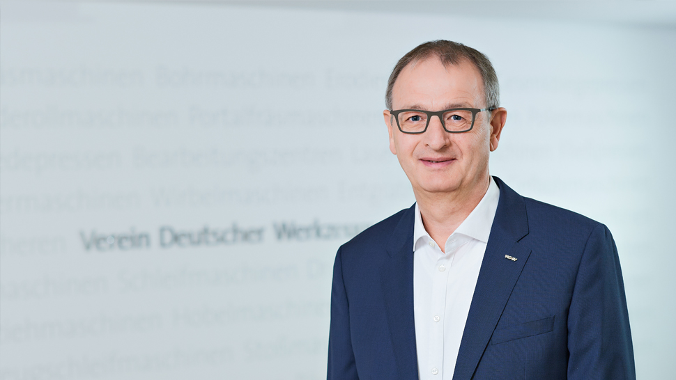 Dr. Wilfried Schäfer, VDW-Geschäftsführer: „Die Unternehmen besitzen entweder eine sehr hohe Wertschöpfungstiefe oder sie kaufen bereits überwiegend in Deutschland ein.“ Foto: VDW
