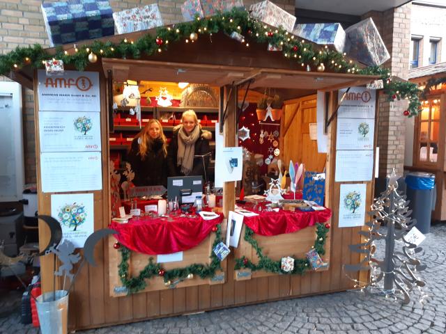 Weihnachtsverkauf der AMF-Azubis auch in diesem Jahr auf dem Firmengelände in Fellbach